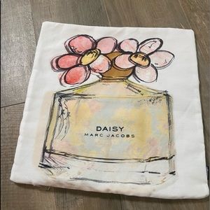 Daisy Marc Jacobs pillowcase